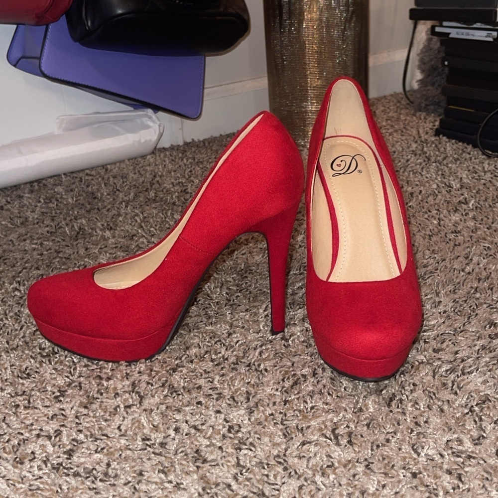 Heart in D Suede Red Chic Women's Heels - Picture 4 of 9